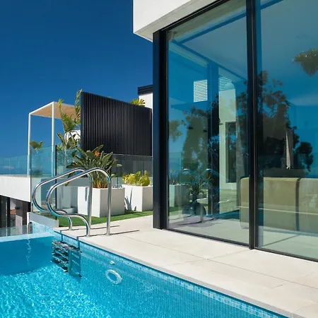 F With Private, Heated Pool And Amazing Ocean View The View Tenerife *