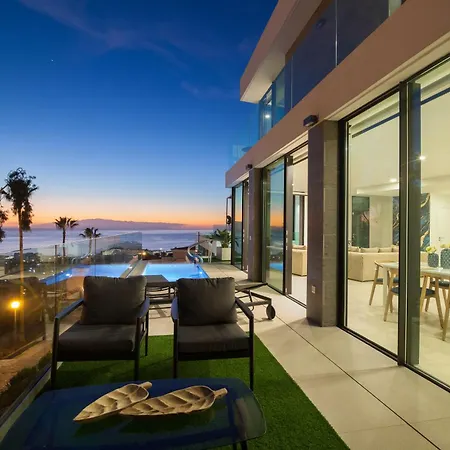 F With Private, Heated Pool And Amazing Ocean View The View Tenerife *