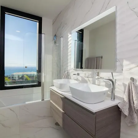 F With Private, Heated Pool And Amazing Ocean View The View Tenerife Villa