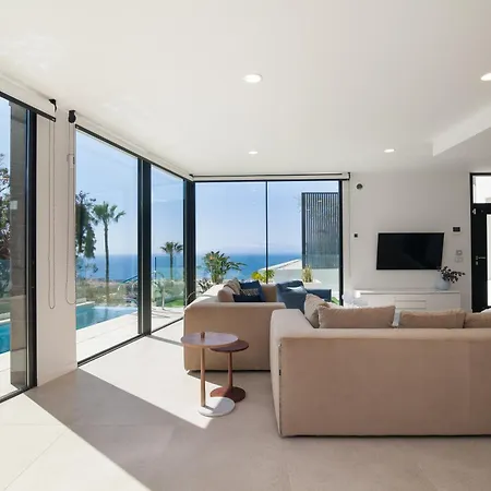 F With Private, Heated Pool And Amazing Ocean View The View Tenerife *