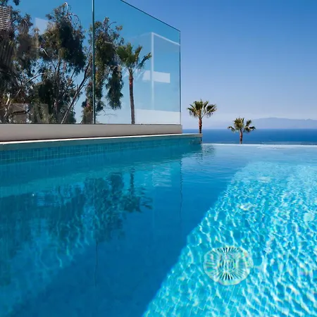 F With Private, Heated Pool And Amazing Ocean View The View Tenerife Villa Costa Adeje (Tenerife)