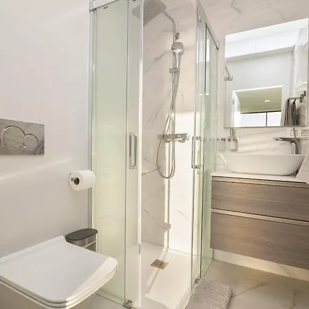 200m² New F With Private, Heated Pool And Amazing Ocean View. Villa