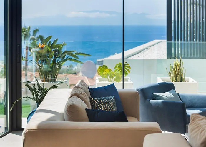 Vila 200m² New F With Private, Heated Pool And Amazing Ocean View.
