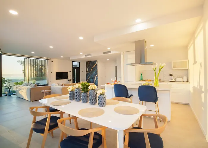Villa 200m² New F With Private, Heated Pool And Amazing Ocean View. *
