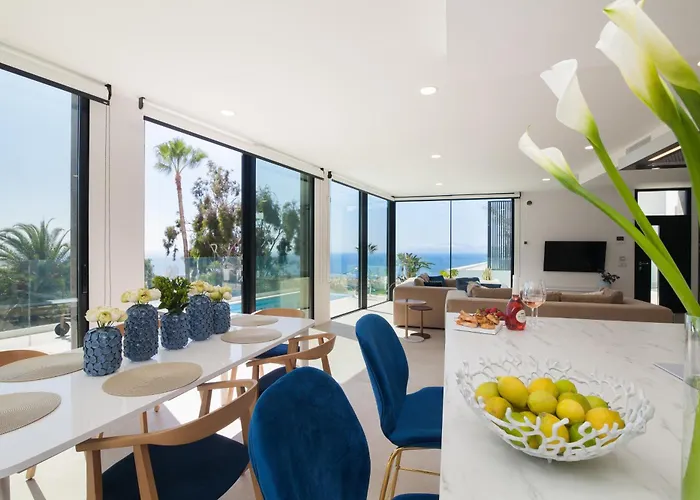 Βίλα 200m² New F With Private, Heated Pool And Amazing Ocean View. *